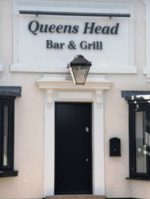 The Queens Head Bar & Grill